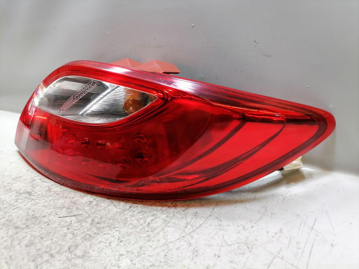 Mazda 2 DE original R&uuml;cklicht R&uuml;ckleuchte Schlussleuchte rechts Bj.2009